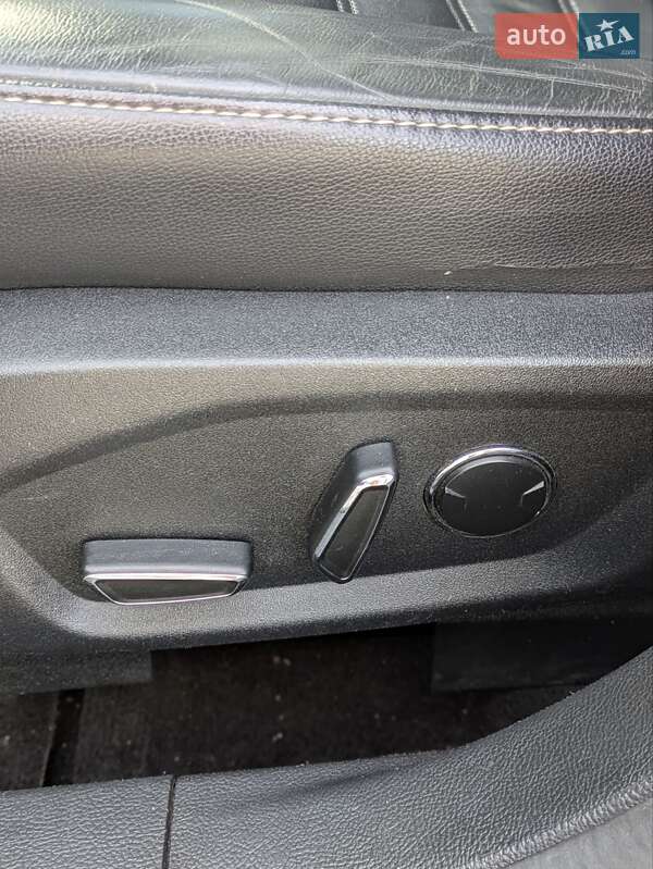 Седан Ford Fusion 2016 в Львове