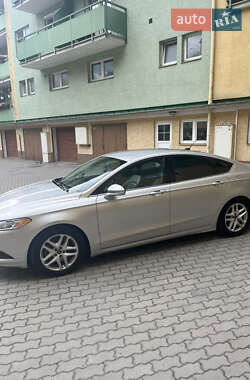 Седан Ford Fusion 2014 в 