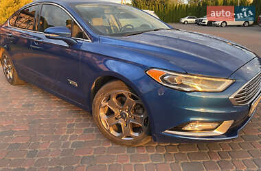 Седан Ford Fusion 2016 в 