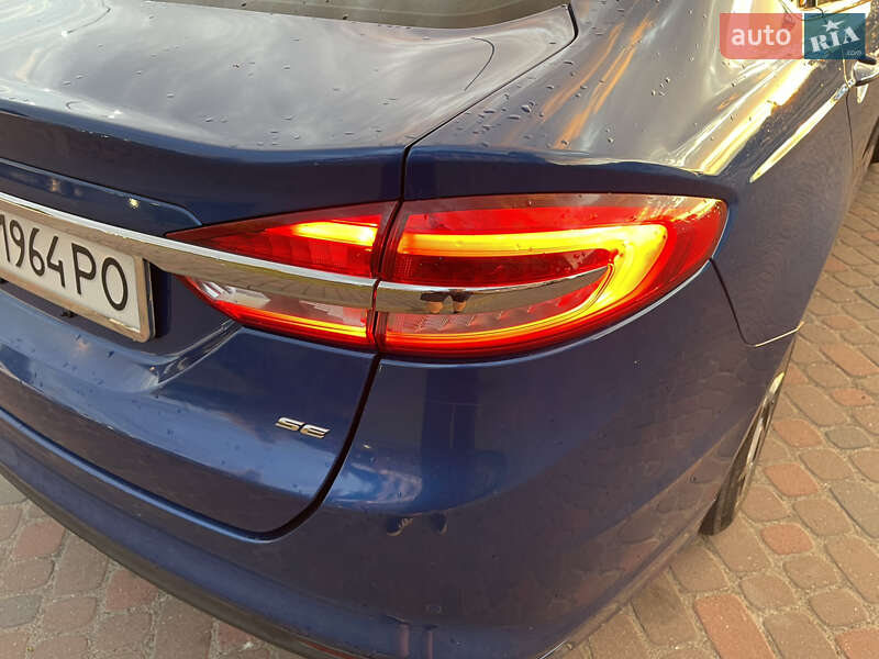 Седан Ford Fusion 2016 в Львове