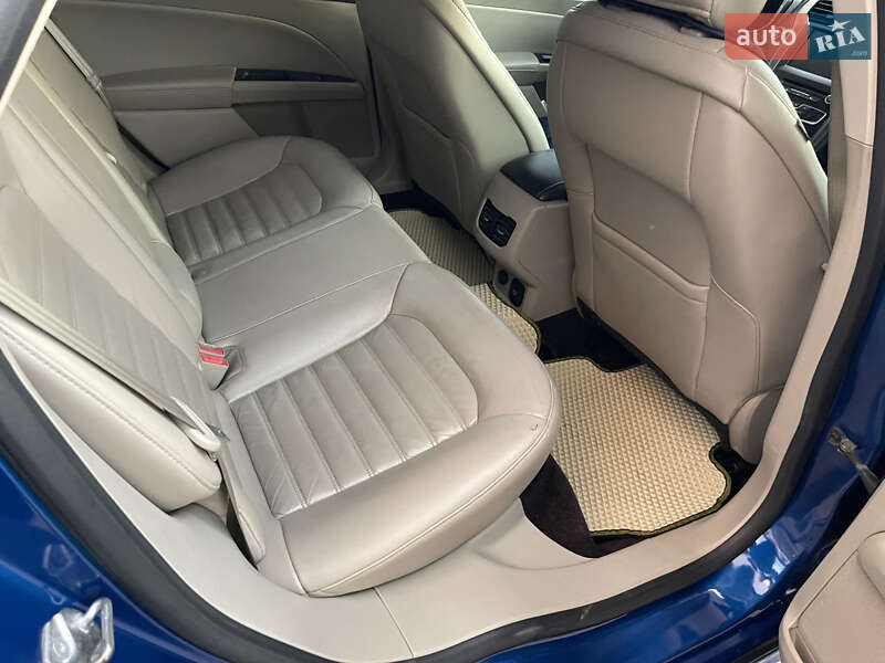 Седан Ford Fusion 2016 в Львове