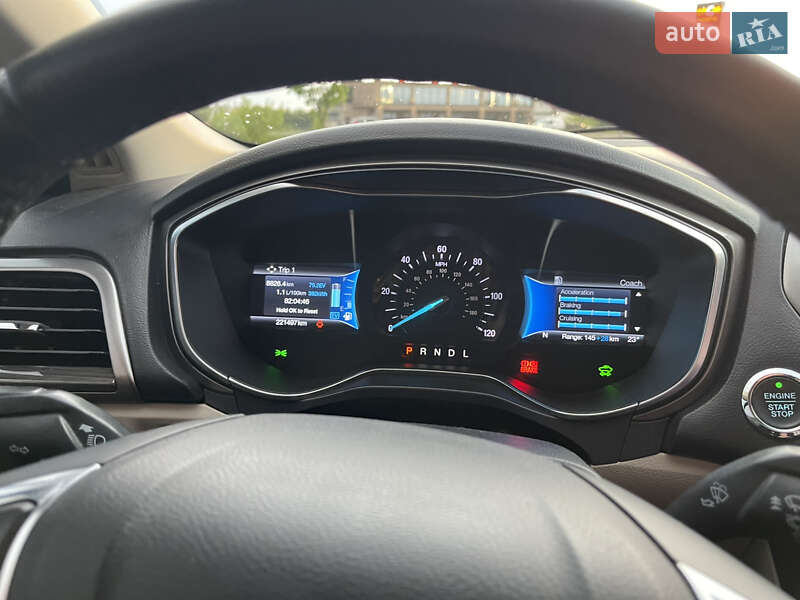 Седан Ford Fusion 2016 в Львове