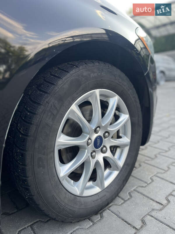 Седан Ford Fusion 2017 в Киеве