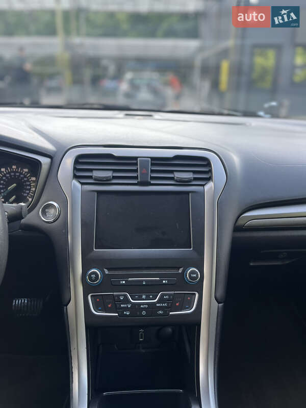 Седан Ford Fusion 2017 в Киеве