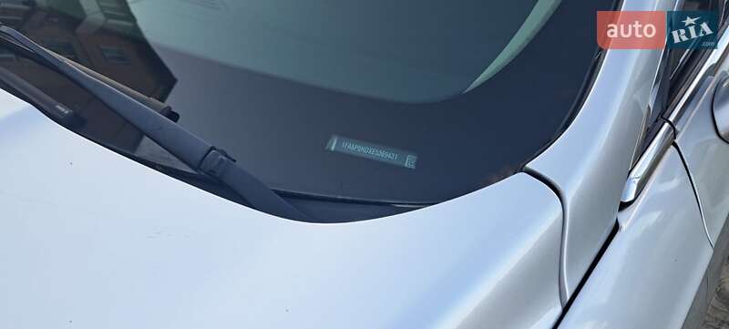Седан Ford Fusion 2013 в Буче