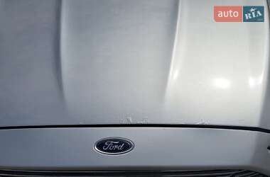 Седан Ford Fusion 2013 в 