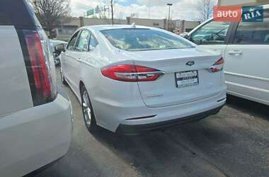 Седан Ford Fusion 2020 в 