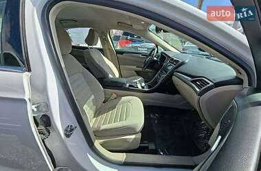 Седан Ford Fusion 2020 в 