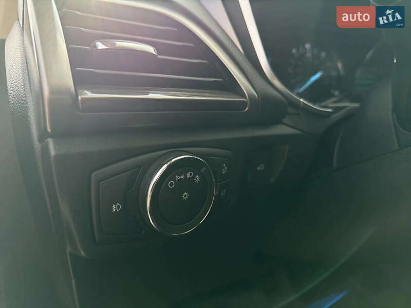 Седан Ford Fusion 2016 в Киеве