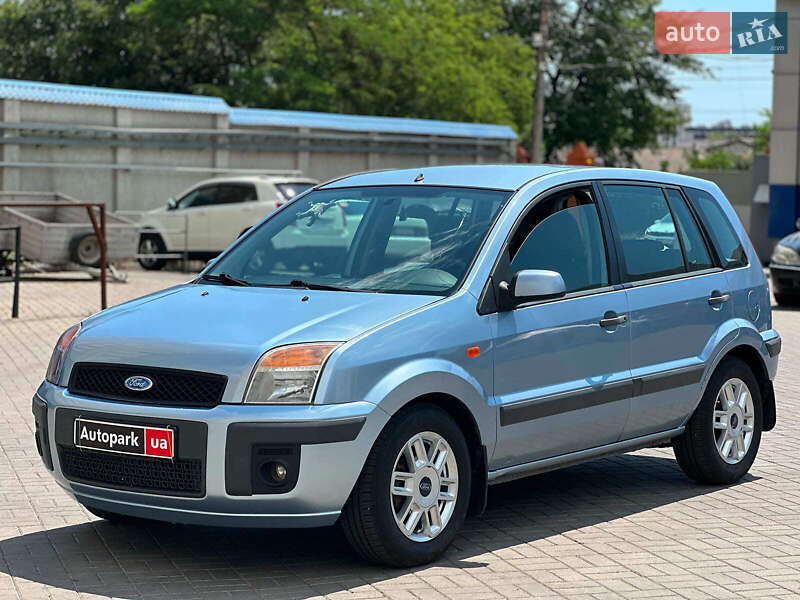 Хэтчбек Ford Fusion 2007 в 