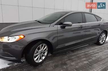 Седан Ford Fusion 2016 в 