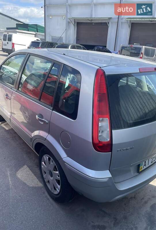 Хэтчбек Ford Fusion 2010 в Броварах