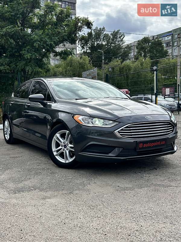 Седан Ford Fusion 2018 в 