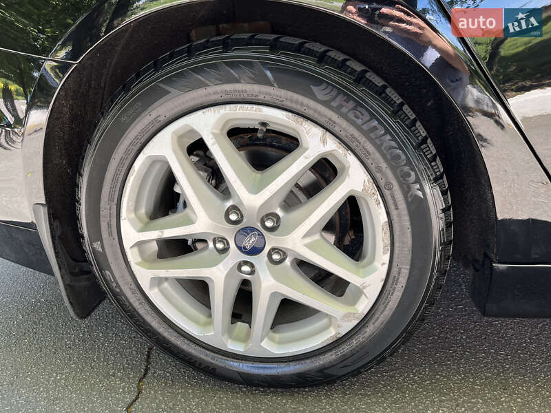 Седан Ford Fusion 2015 в Киеве