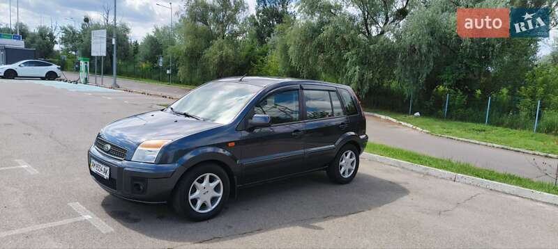Хэтчбек Ford Fusion 2009 в Киеве