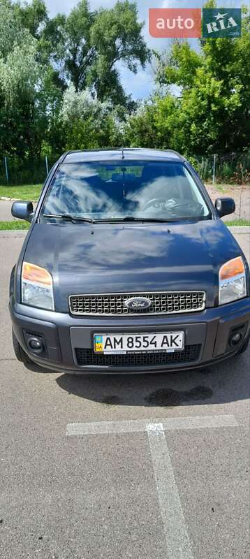 Хэтчбек Ford Fusion 2009 в Киеве
