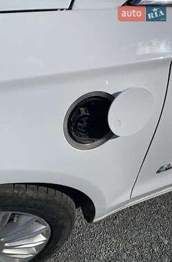 Седан Ford Fusion 2016 в 