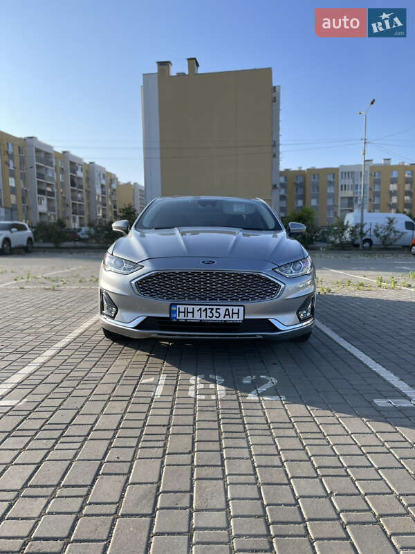 Седан Ford Fusion 2020 в Одессе