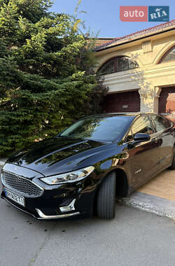 Седан Ford Fusion 2019 в Одесі