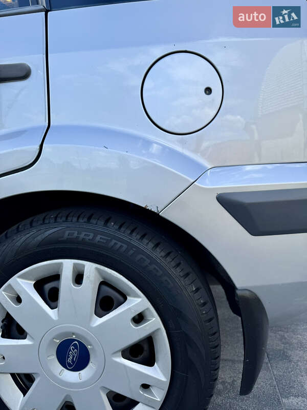 Хэтчбек Ford Fusion 2007 в Львове