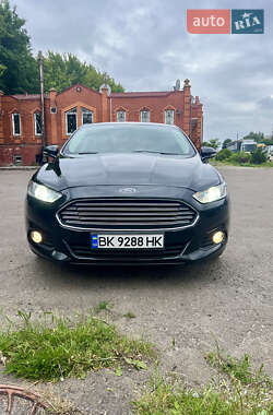 Седан Ford Fusion 2014 в Рівному