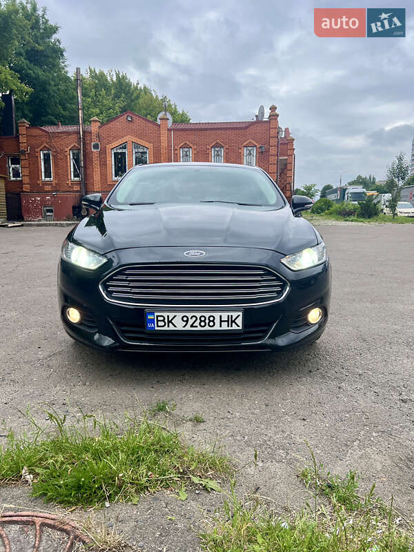 Седан Ford Fusion 2014 в 