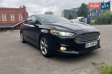 Седан Ford Fusion 2014 в 