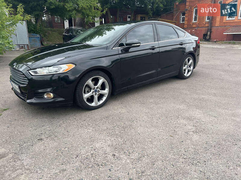 Седан Ford Fusion 2014 в Рівному