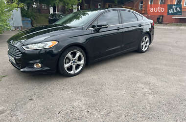 Седан Ford Fusion 2014 в 