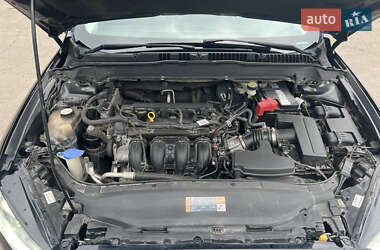 Седан Ford Fusion 2014 в 