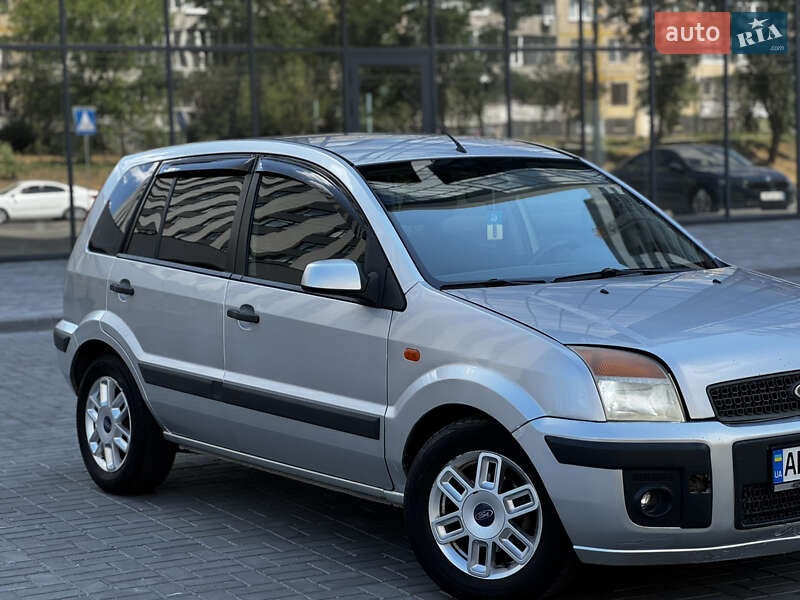 Хэтчбек Ford Fusion 2007 в Днепре