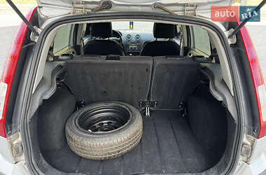 Хэтчбек Ford Fusion 2007 в 