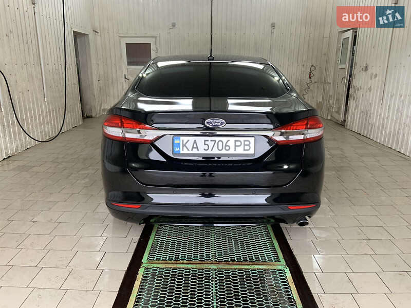Седан Ford Fusion 2018 в Жашкове