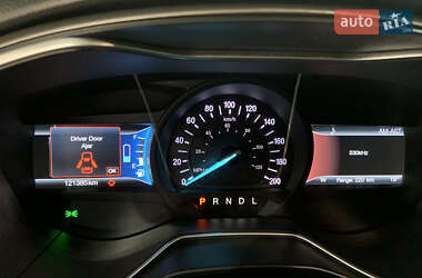 Седан Ford Fusion 2018 в 