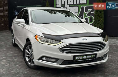 Седан Ford Fusion 2016 в 