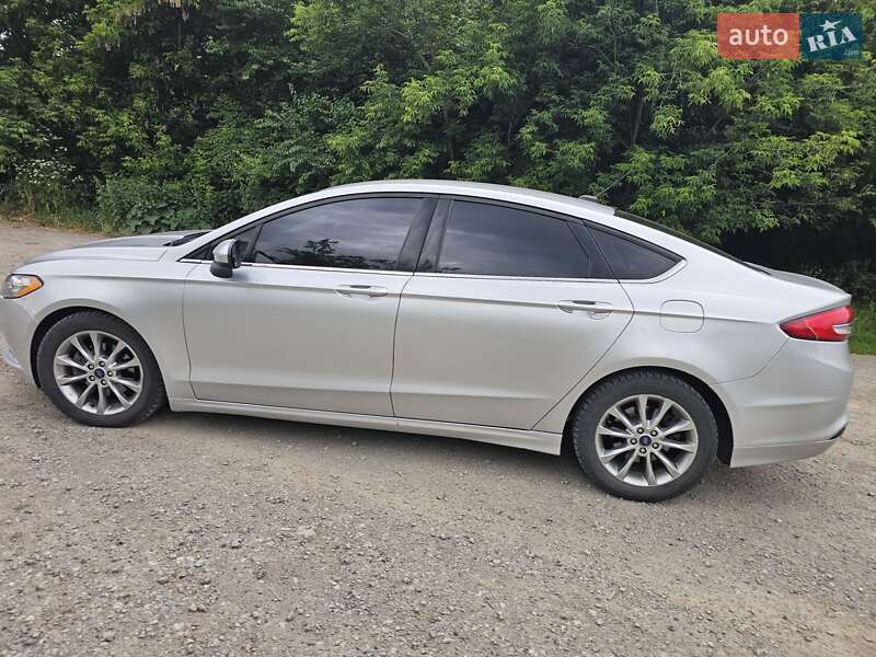 Седан Ford Fusion 2016 в Чорткові