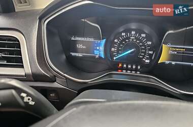 Седан Ford Fusion 2016 в 