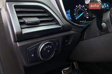 Седан Ford Fusion 2014 в 