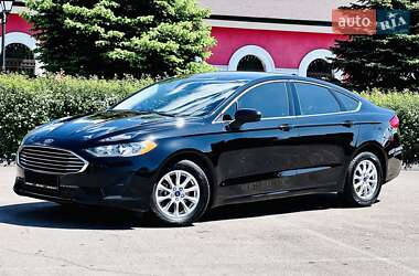 Ford Fusion 2020