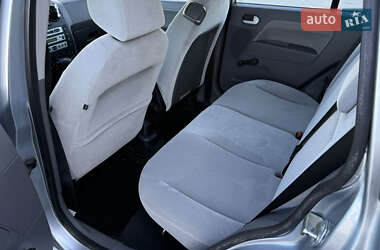 Хэтчбек Ford Fusion 2005 в 