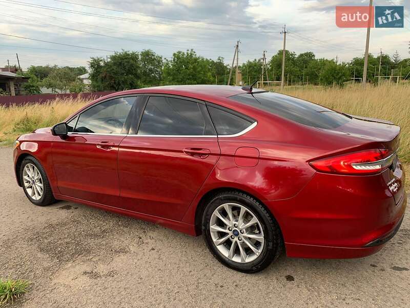Седан Ford Fusion 2017 в Кутах