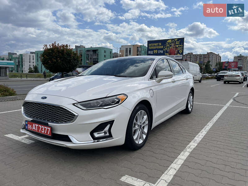 Седан Ford Fusion 2018 в Киеве
