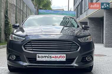 Седан Ford Fusion 2014 в 