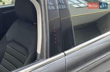 Седан Ford Fusion 2014 в 