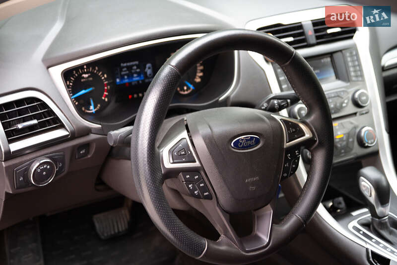 Седан Ford Fusion 2014 в Тернополе