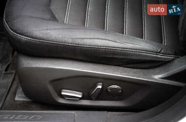 Седан Ford Fusion 2014 в 