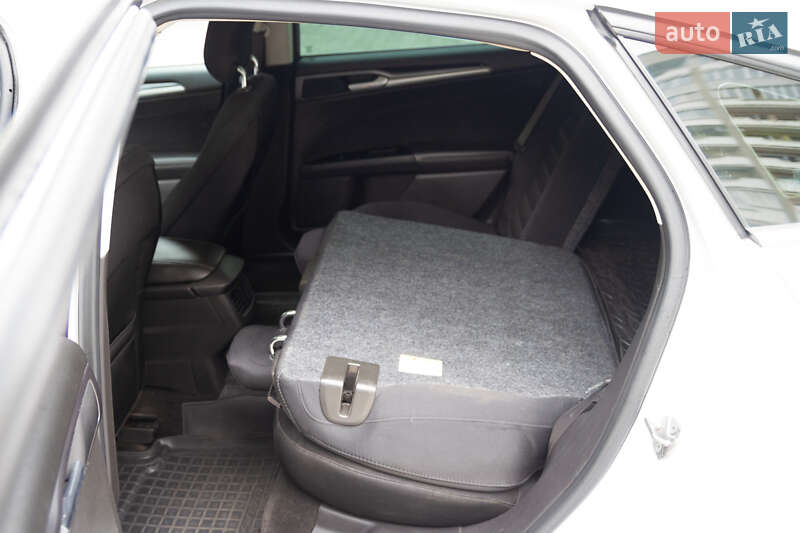 Седан Ford Fusion 2014 в Тернополе