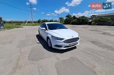 Седан Ford Fusion 2016 в Кременчуці