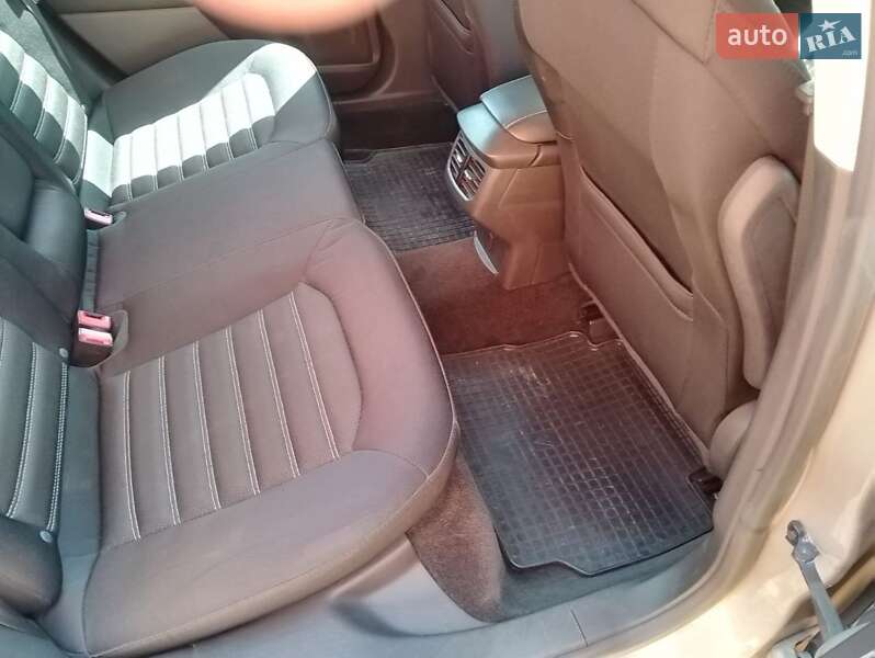 Седан Ford Fusion 2014 в Шполе