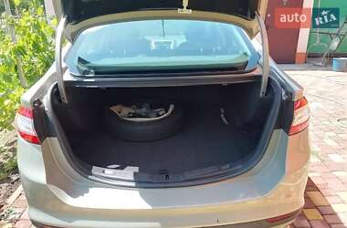 Седан Ford Fusion 2014 в 